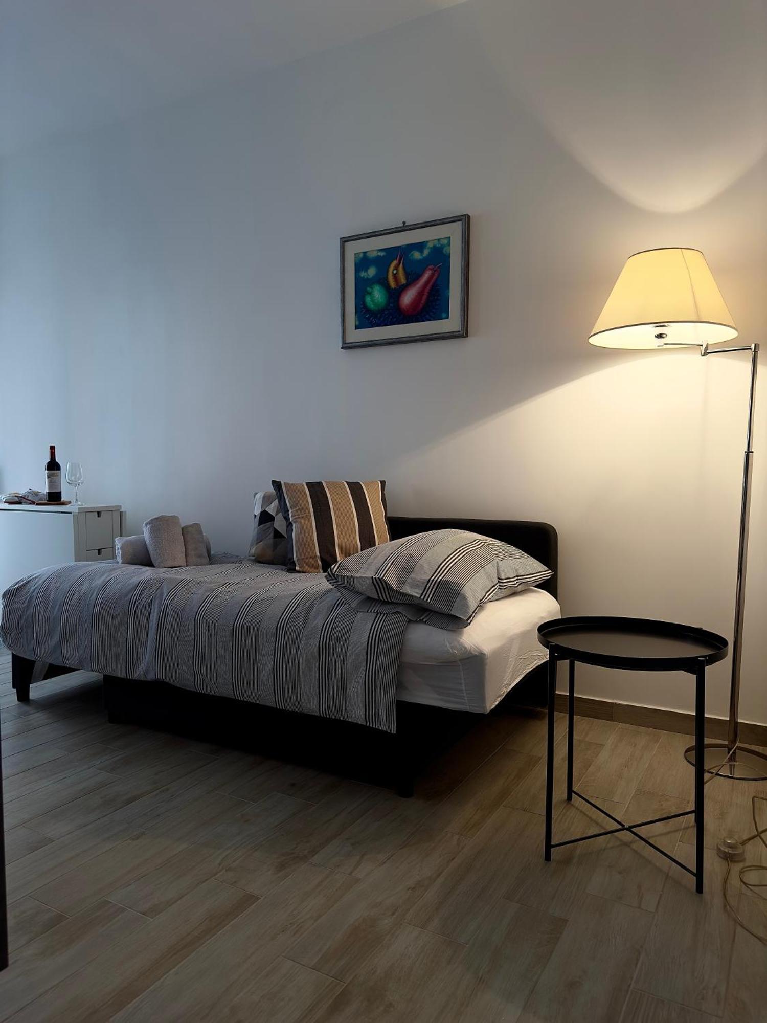 Flora's Apartment
